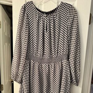 Ann Taylor black and white geometric dress